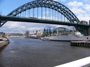    Tyne,   -      